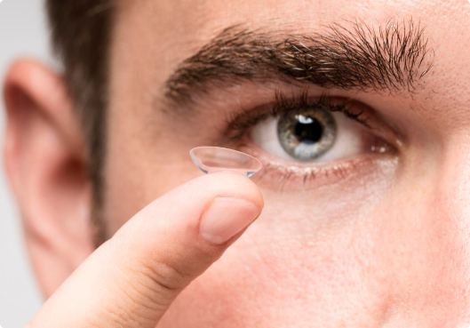 Óculos ou lentes de contato: